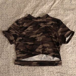 camo crop top